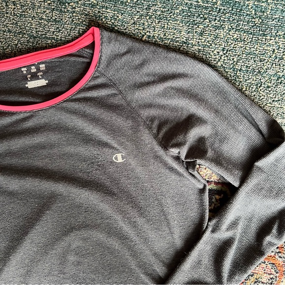 ✨3/15$ long sleeve tee Champion - Picture 2 of 5